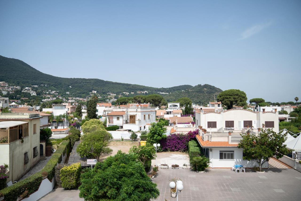 Vittoria Hotel *