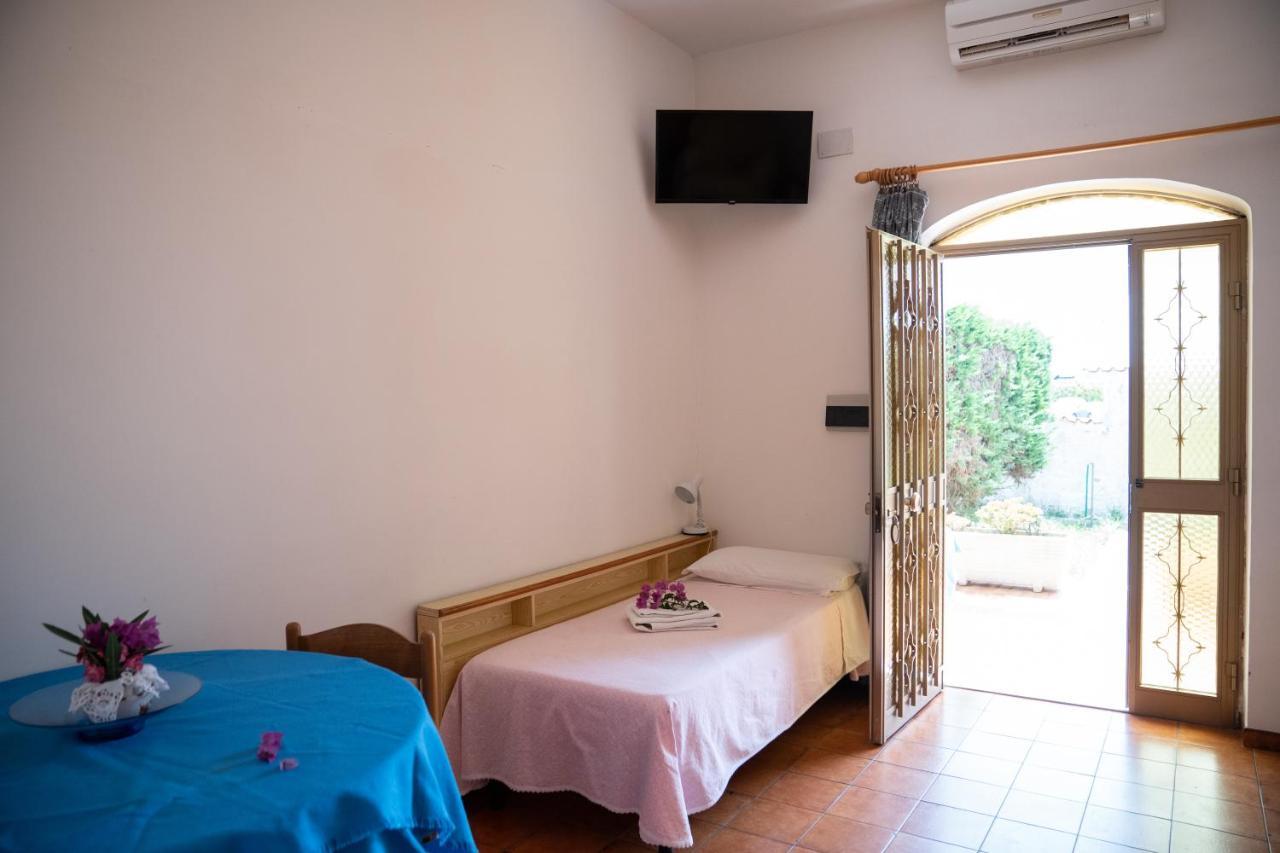 Vittoria San Felice Circeo